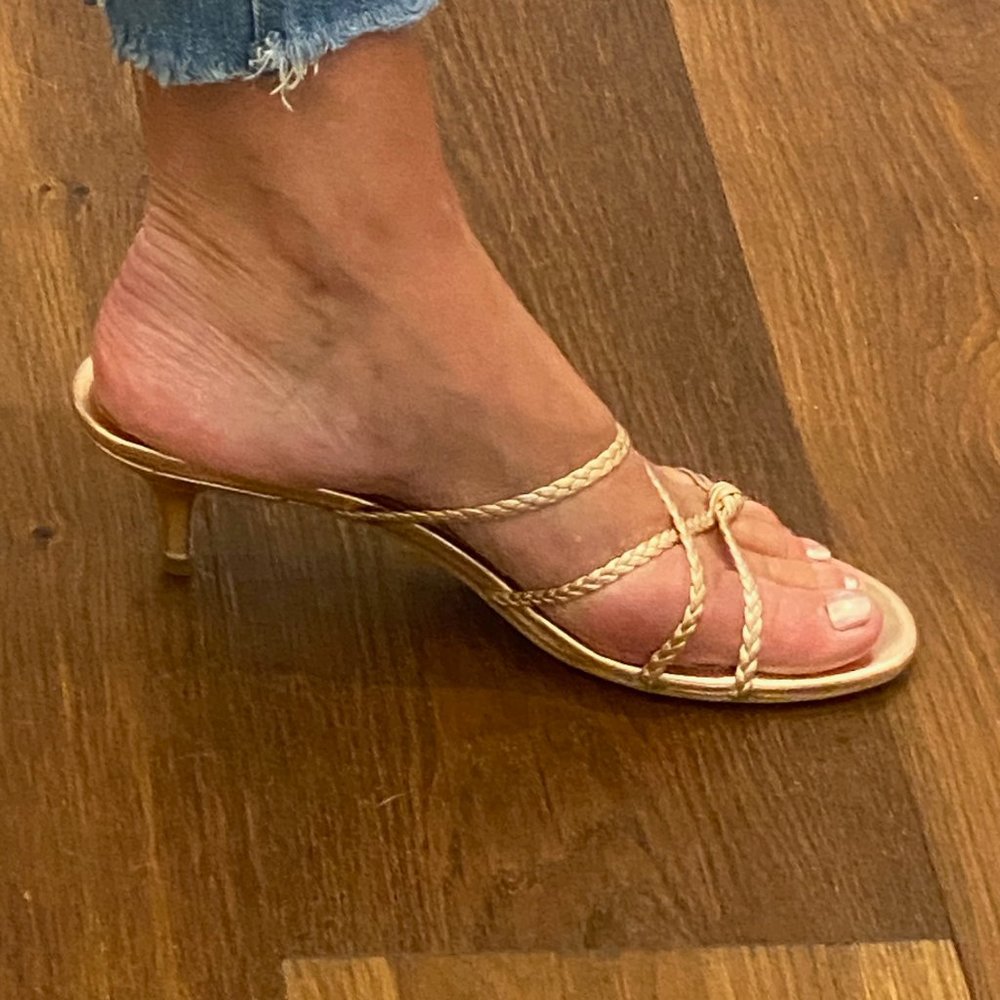 Sigerson Morrison Rosegold Metallic Sandal - Picture 4 of 5